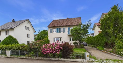 Sofort beziehbares Haus sucht Familie!