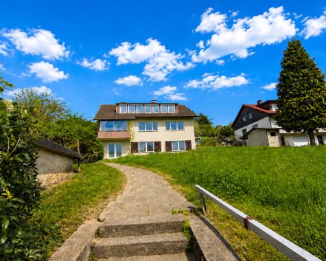 BIETERVERFAHREN - Traumhafte Aussichtslage! Sanieren oder neu bauen in Lindau-Schönau